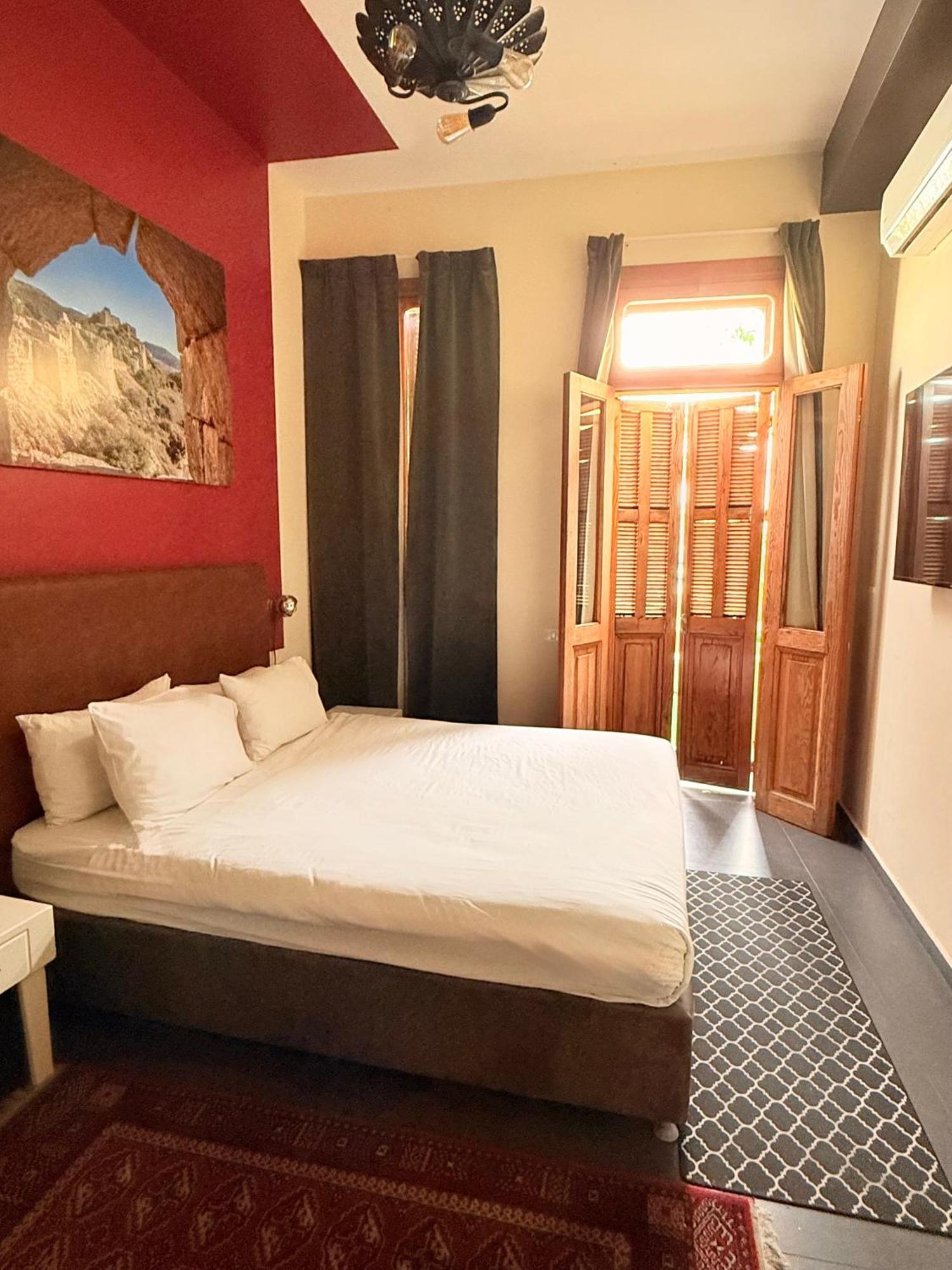 Inta Hotel (Adults Only) 텔아비브 외부 사진