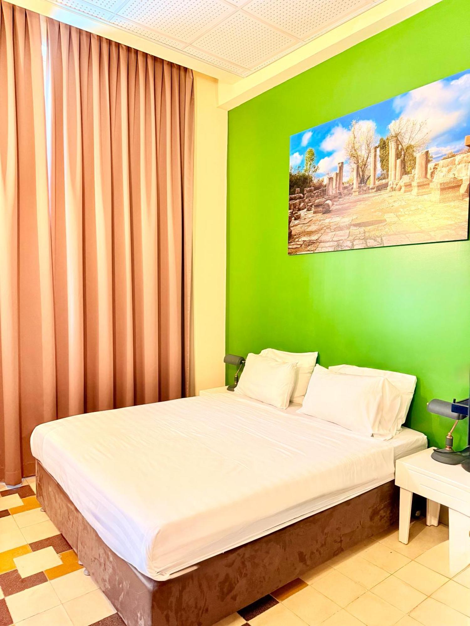 Inta Hotel (Adults Only) 텔아비브 외부 사진